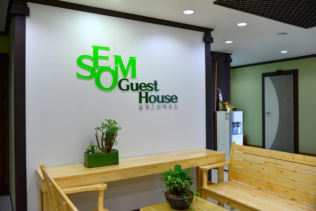 Seom Guesthouse Seogwipo-stad Buitenkant foto