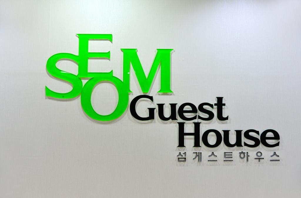 Seom Guesthouse Seogwipo-stad Buitenkant foto