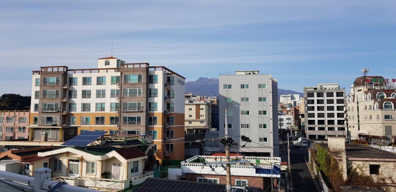 Seom Guesthouse Seogwipo-stad Buitenkant foto